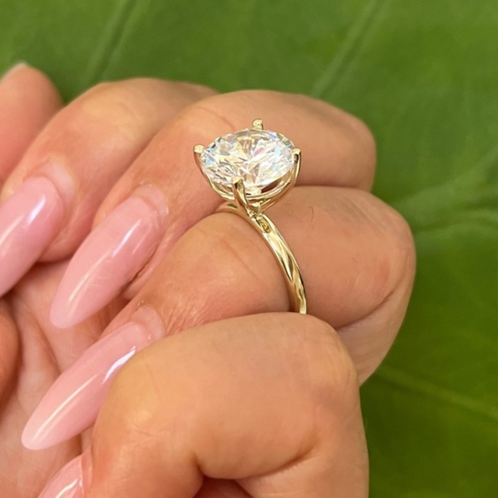Custom made 14k White Gold 5ct 4 prongs Round Engagement Ring